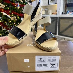 NWT Carmen Saiz Wedge